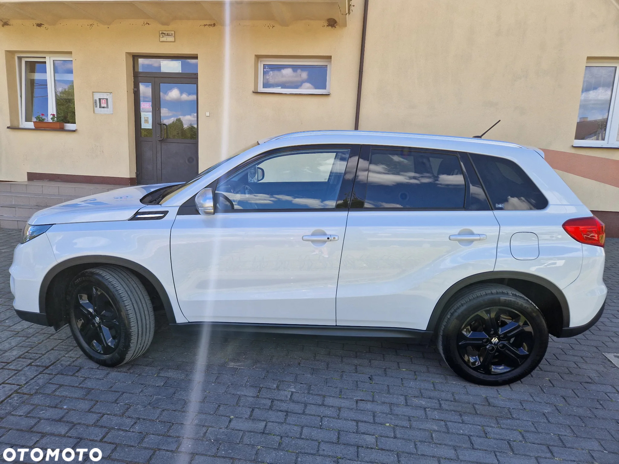 Suzuki Vitara 1.4 Boosterjet Premium 4WD - 2