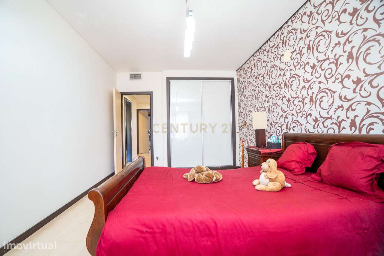 Moderno Apartamento  T3 Condomínio Fechado, em Nossa Senhora de Fátima-31