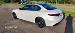 Alfa Romeo Giulia 2.0 Turbo 16V AT8-Q4 Veloce Ti - 10