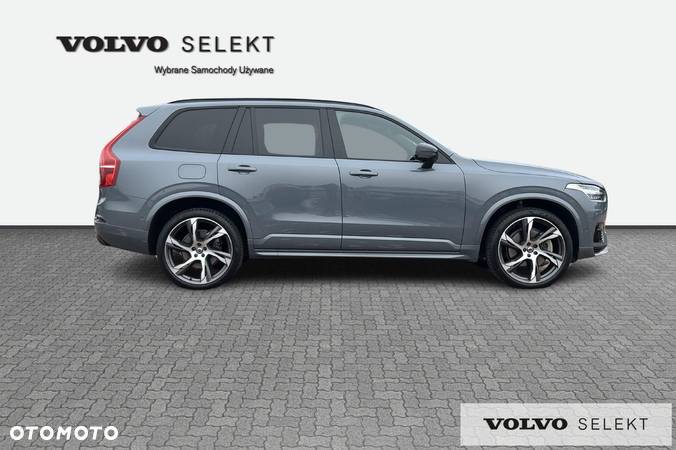 Volvo XC 90 - 7