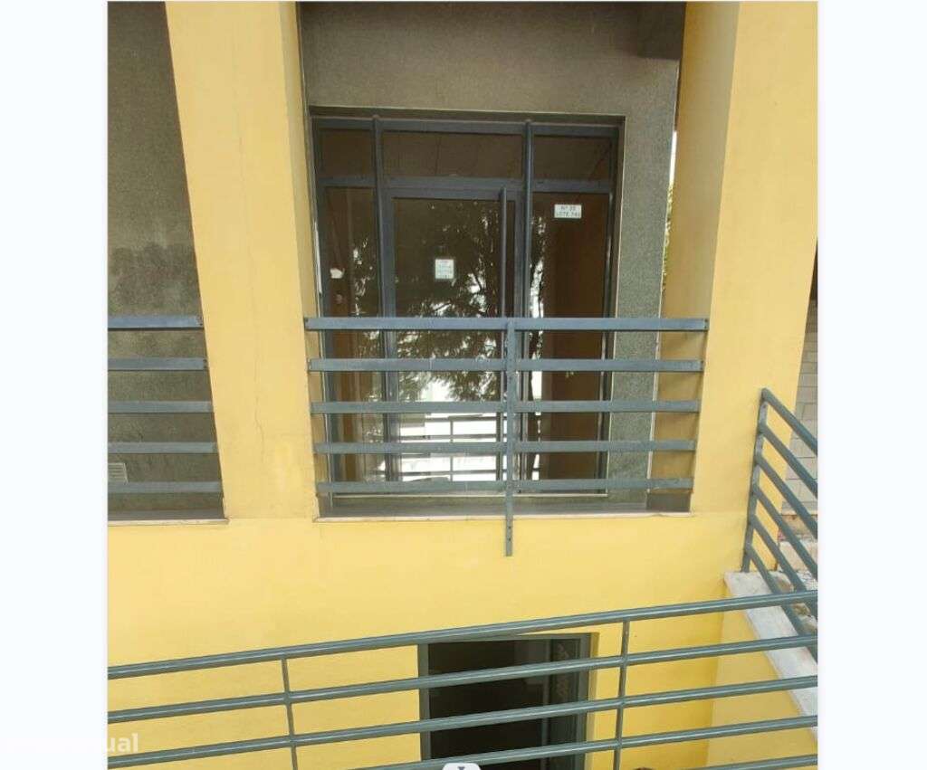 Amplo Armazém em Marvila - Grande imagem: 4/4