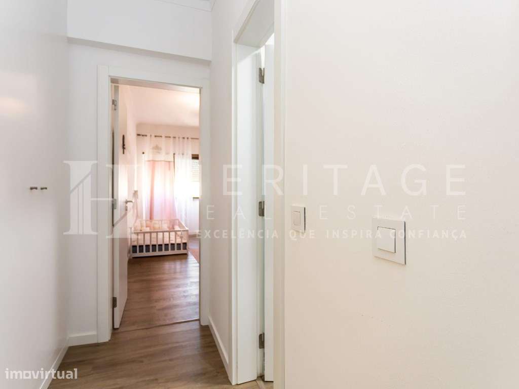 Apartamento T3 Remodelado com Suíte Baixa da Banheira-2