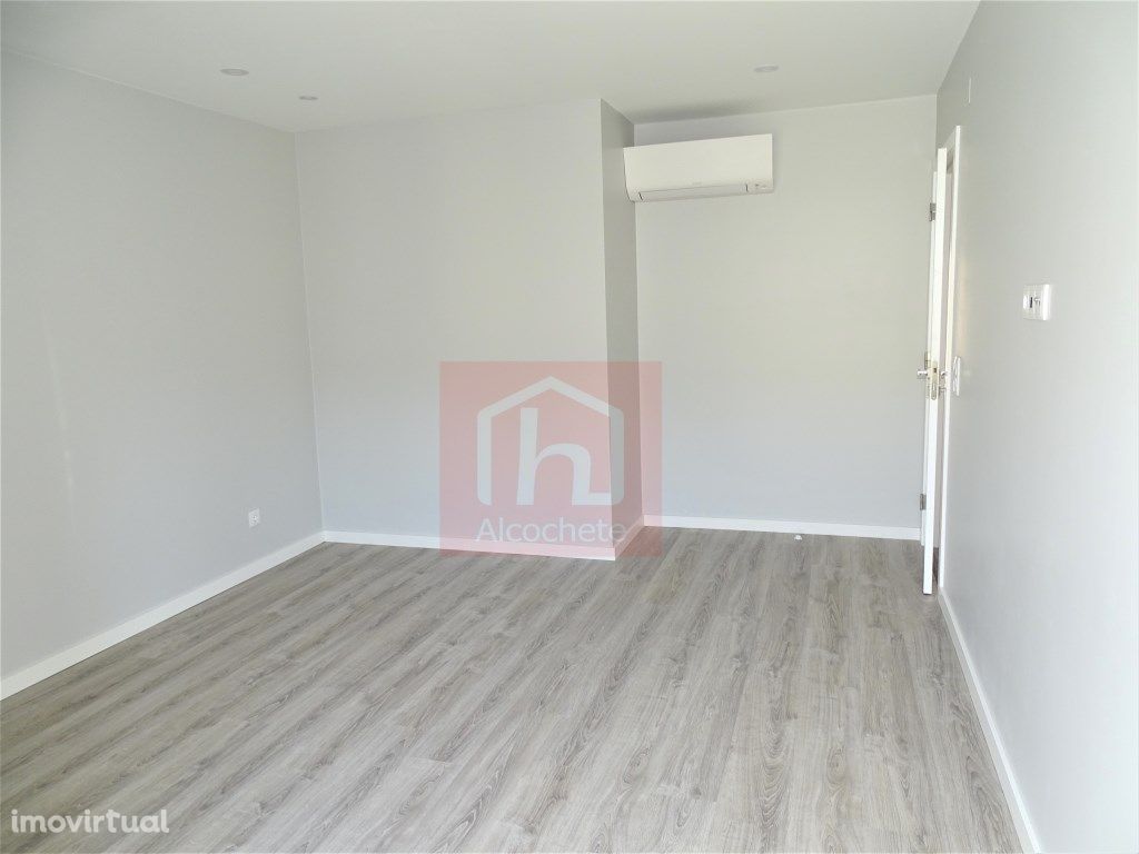 Apartamento T1 na Urbanização dos Moinhos, Montijo