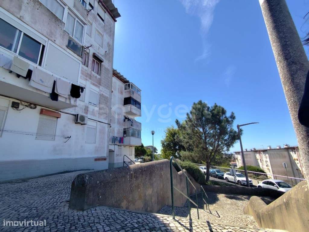 T3 com Marquise e Arrecadação 85m2 - Oportunidade em Zona Tranquila - Grande imagem: 2/14