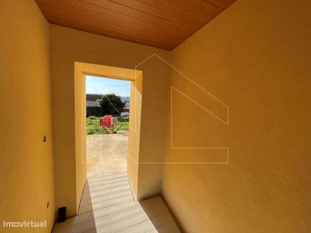 Moradia T2 com Espaço Exterior - A Dois Minutos do Centro de Águeda!-10