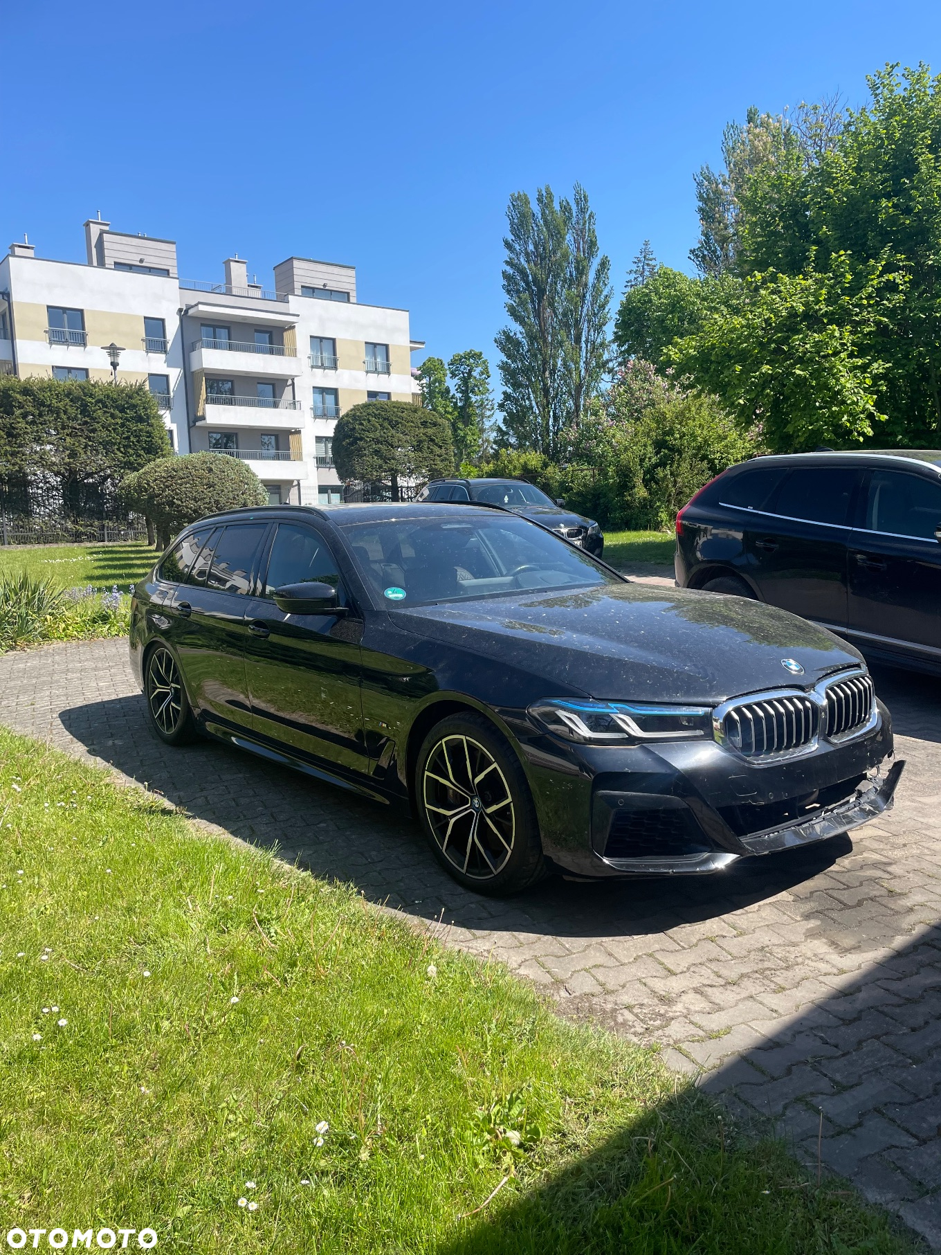 BMW Seria 5 540i xDrive Touring M Sport Edition - 2