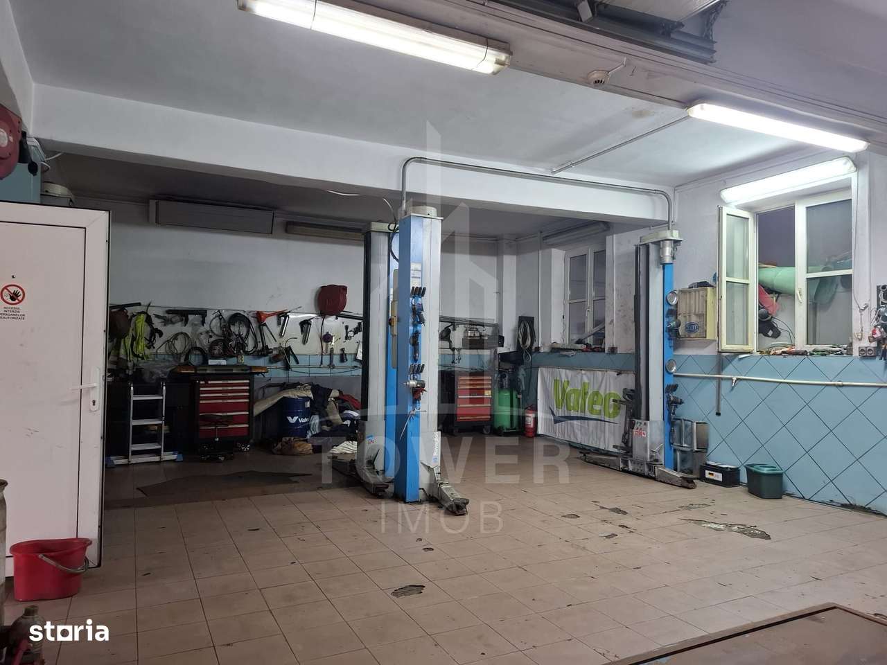 Depozit / Hala, 300 m²,  - Imagine principală: 2/19