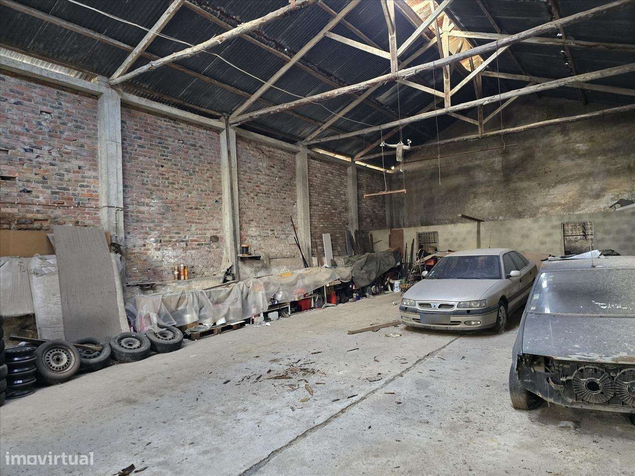 Terreno urbano na freguesia da Mina, Amadora - Grande imagem: 4/10