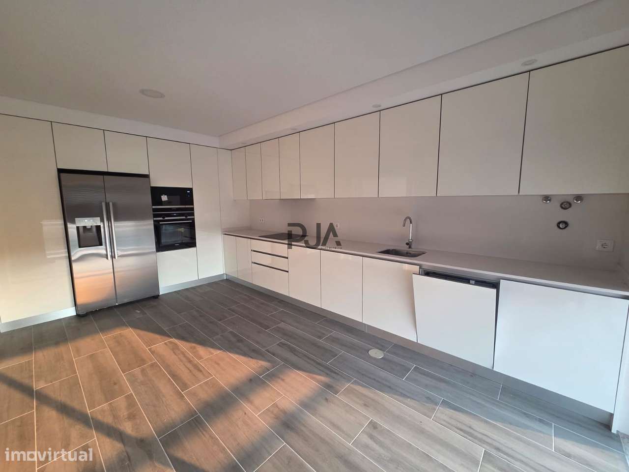 Apartamento T5 Duplex Novo, Jugueiros, Viseu - Grande imagem: 4/21