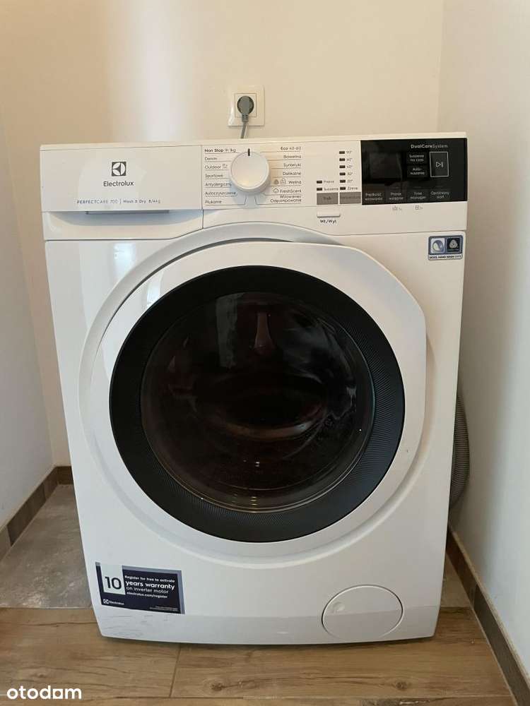 Bez prowizji, 2 łazienki, 3 wc, 2 m.postojowe-15