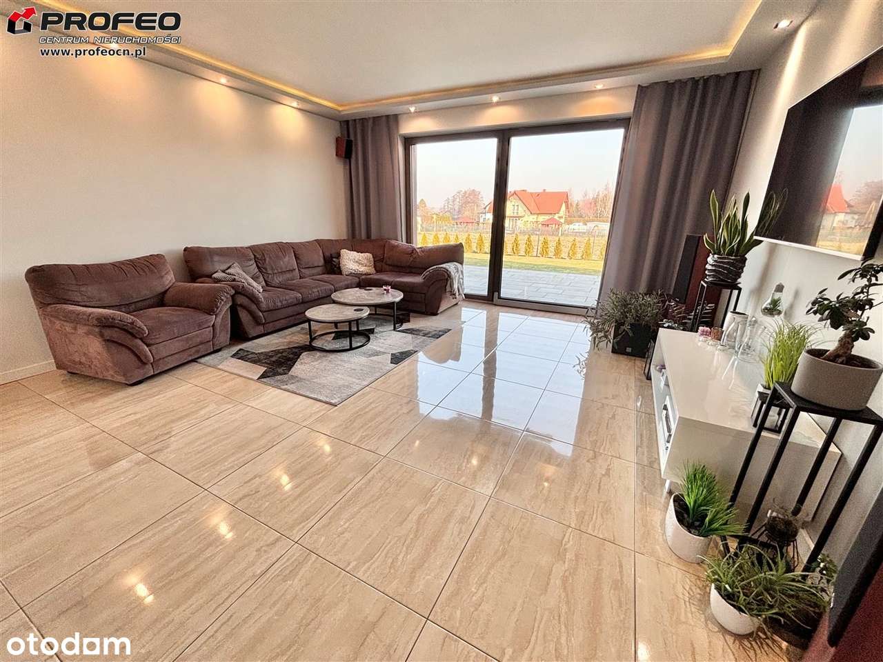 Wysoki standard i lokalizacja to wizytówka domu!-7