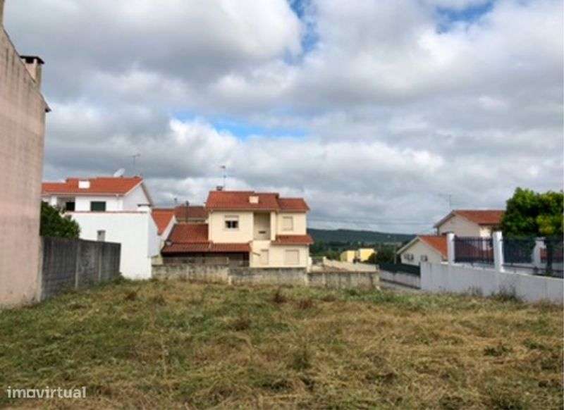 Terreno urbanizado para construção - Grande imagem: 4/10