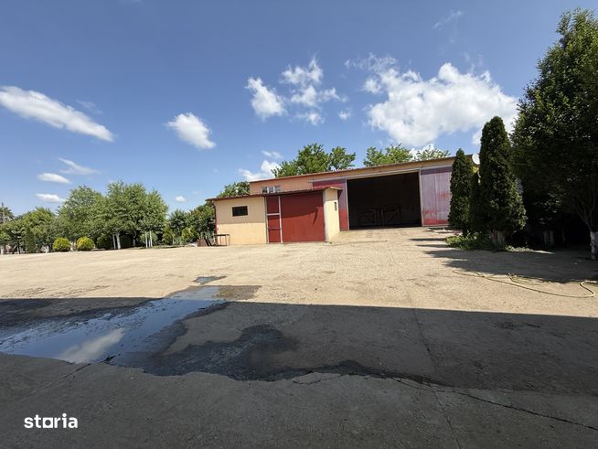 Casă cu 6 camere de vânzare în sat Urleasca-17