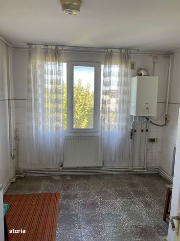De vanzare apartament 3 camere, zona 700 Bucuresti-6