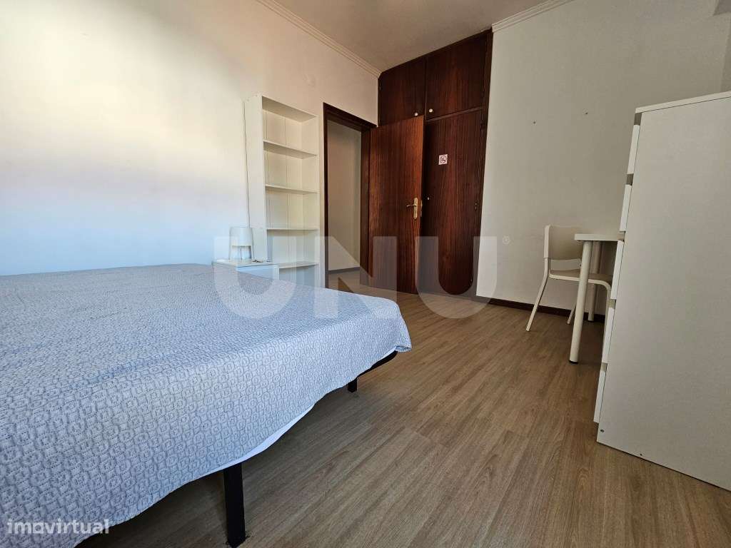 Apartamento T6 - Junto à ESE-24