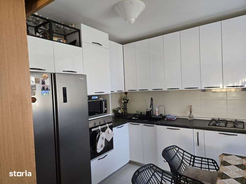 Casa de vanzare in Tractorul - Imagine principală: 4/8