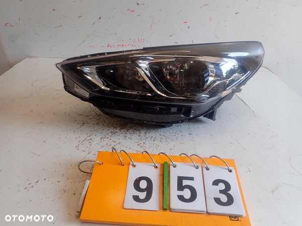 Lampa przód przednia lewa HYUNDAI I30 III LIFT 20- - 2