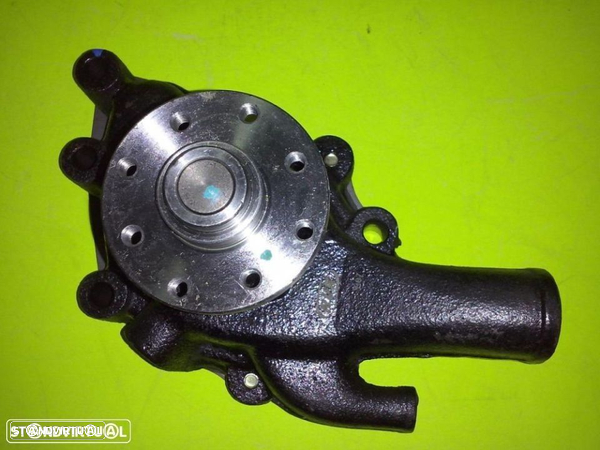 bomba de água nova isuzu bedford kbd25 C190 - 3