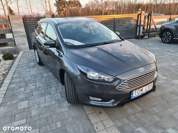 Ford Focus 1.0 EcoBoost Start-Stopp-System TITANIUM - 4