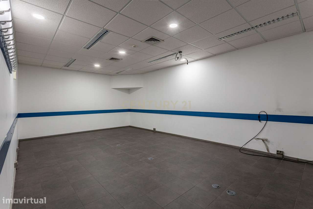 Espaço comercial versátil junto ao Saldanha / Arco do Cego, Lisboa-25