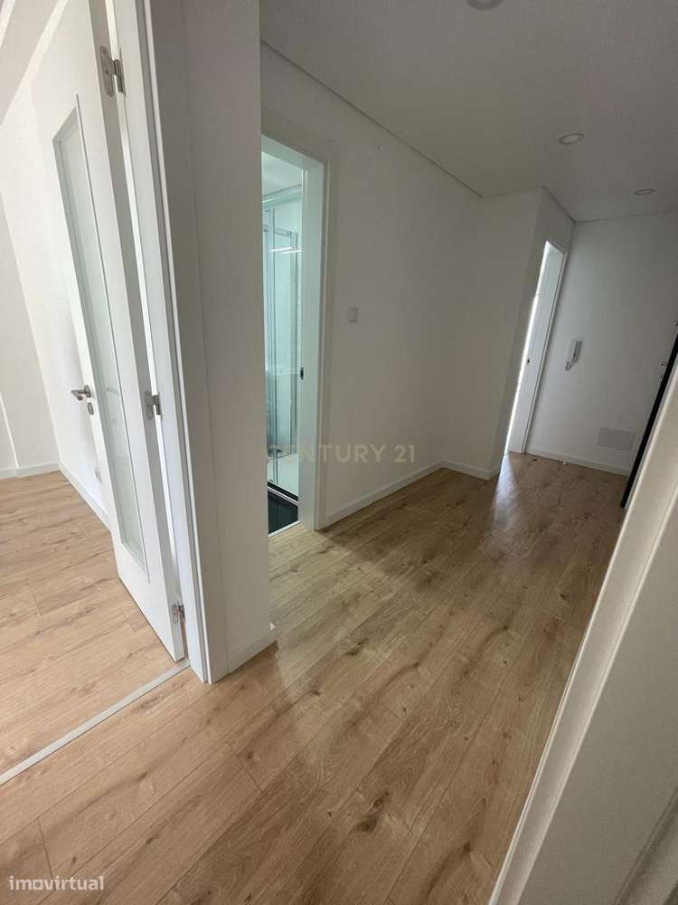 Apartamento T2, Totalmente Remodelado, Torre da Marinha, Seixal-5