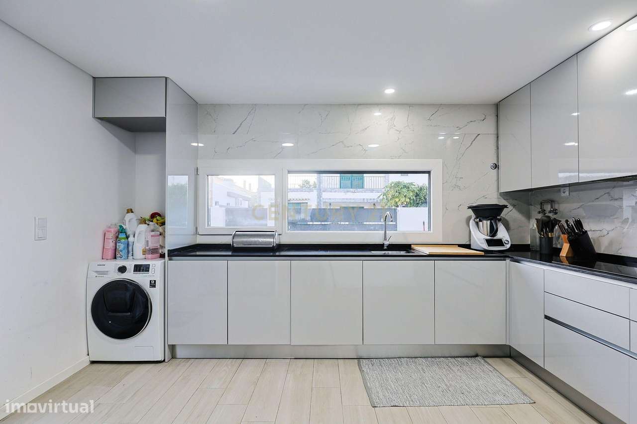 Moradia T3 Fernão Ferro - Quinta das Laranjeiras - Grande imagem: 5/41