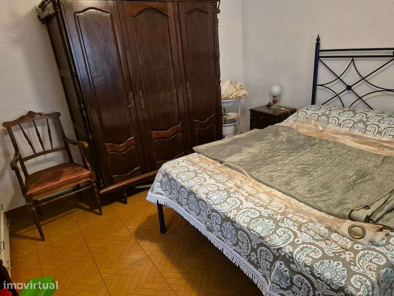 Excelente moradia terrea com 2 logradouros na Aldeia dos Fernandes-13