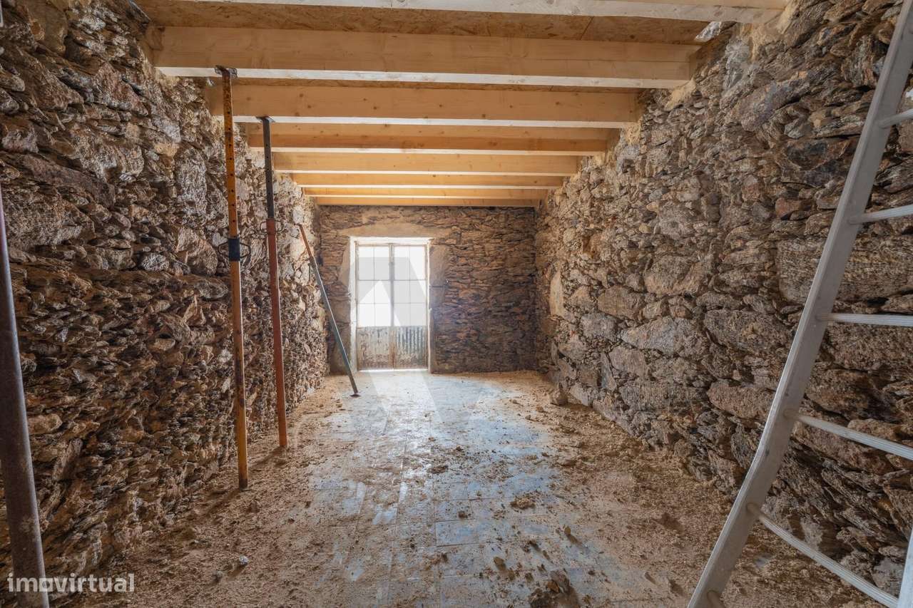 Palacete | Várias frações | PROJETO APROVADO| Vila Cucujães – OAZ!-11