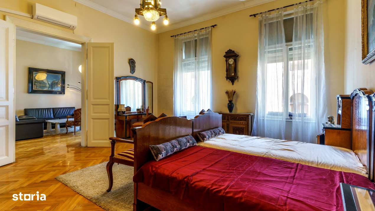 Apartament in centrul orasului,zona SORA,cladire monument–un fragmen-6