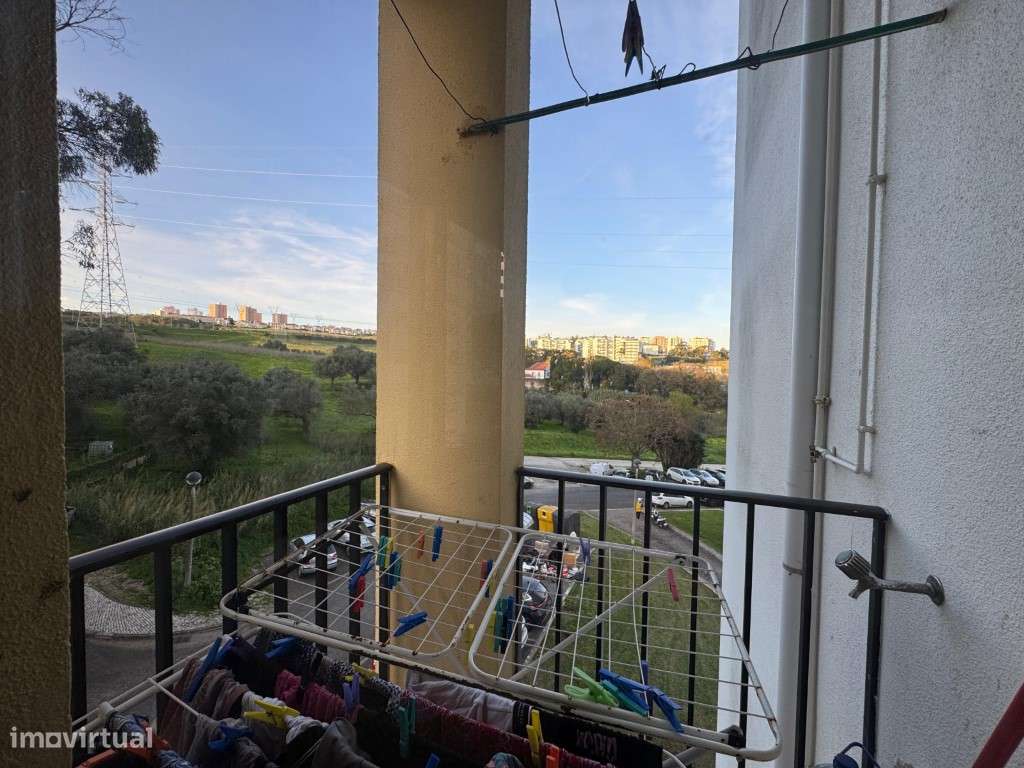 APARTAMENTO T3 - NA RUA CORREIA GARÇÃO - ODIVELAS-17