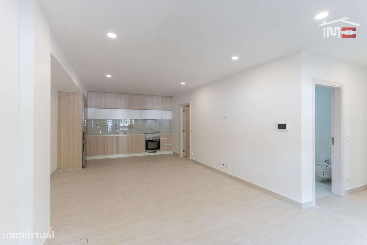 APARTAMENTO T2 EM OURÉM - Grande imagem: 2/30