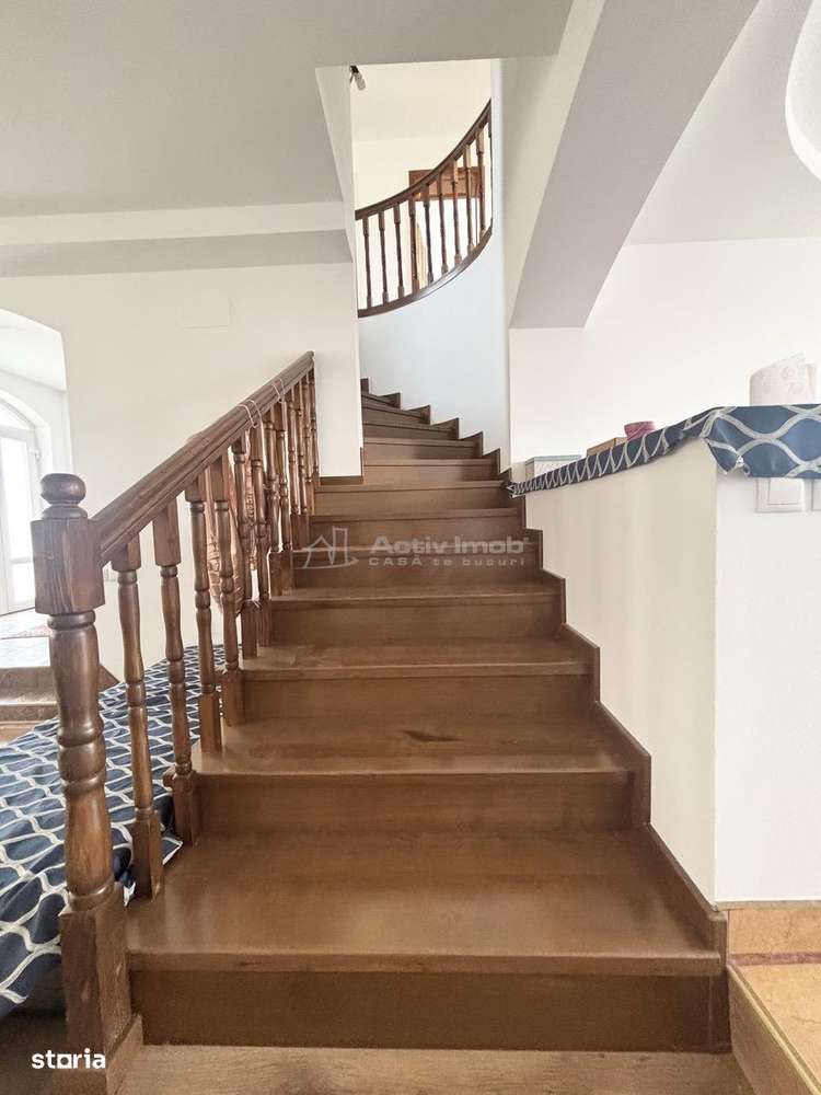 Casa spatioasa si bine compartimentata in Cantemir– locatie excelenta - Imagine principală: 4/20
