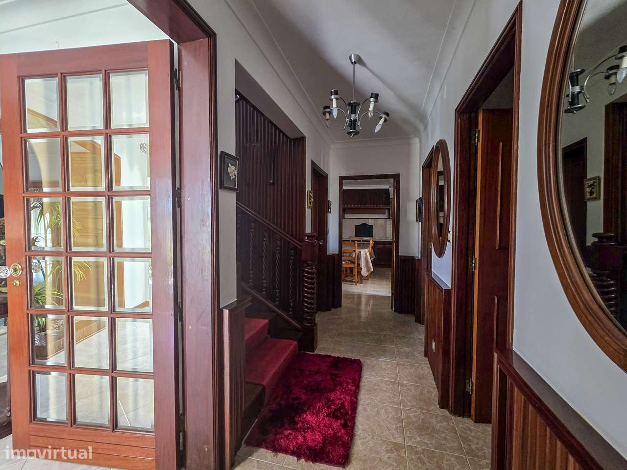 Moradia T5 em Darque com Jardim, Garagem e Anexo-8