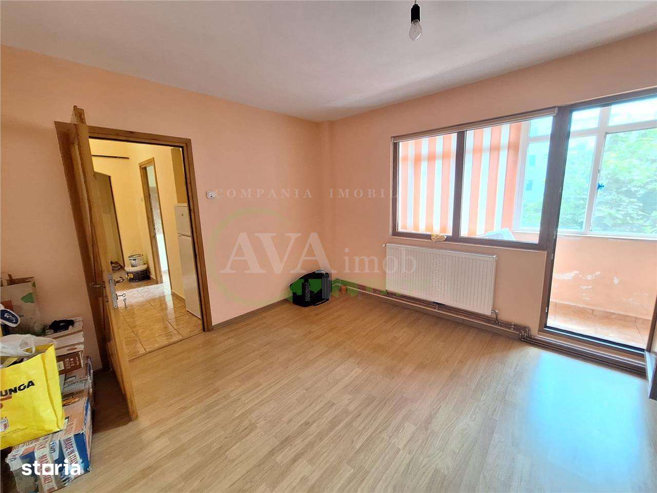 Apartament 3 camere semidecomandate,etaj 3,Orizont - Imagine principală: 3/8