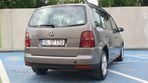 Volkswagen Touran 1.9 TDI Conceptline Aut - 5