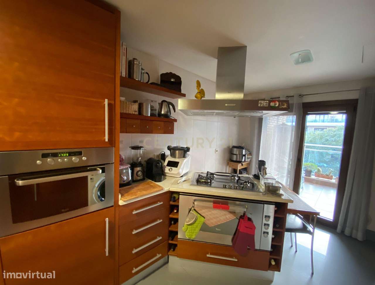 Terraços da Ponte - T3  com Varanda, Box e Vista Tejo-5