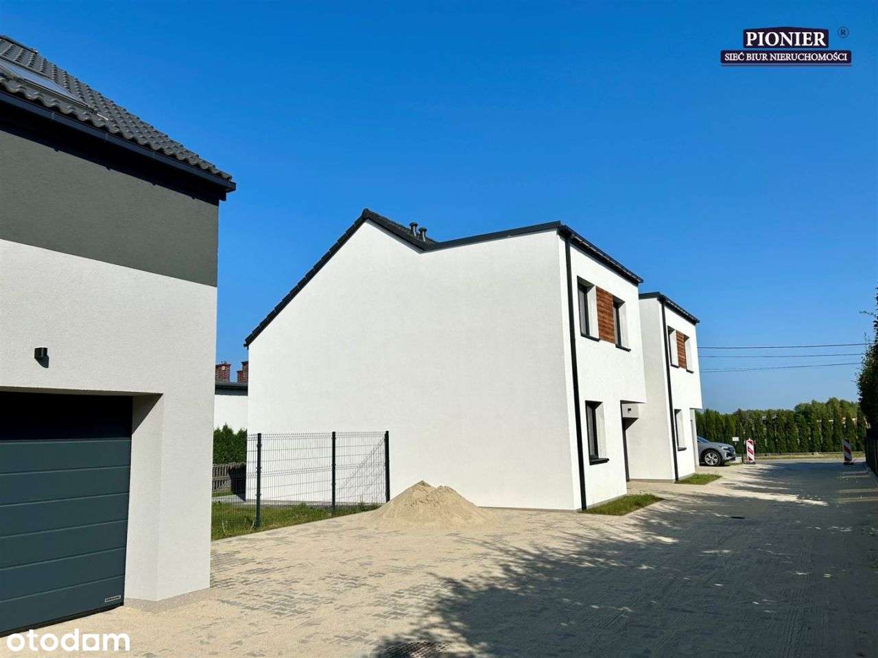 Bliźniak, 5 pokoi, 2 łazienki, taras, garaż - Pełny obrazek: 4/15