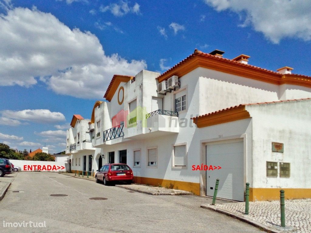 Venda de Garagem 25,50 m2 em Azeitão