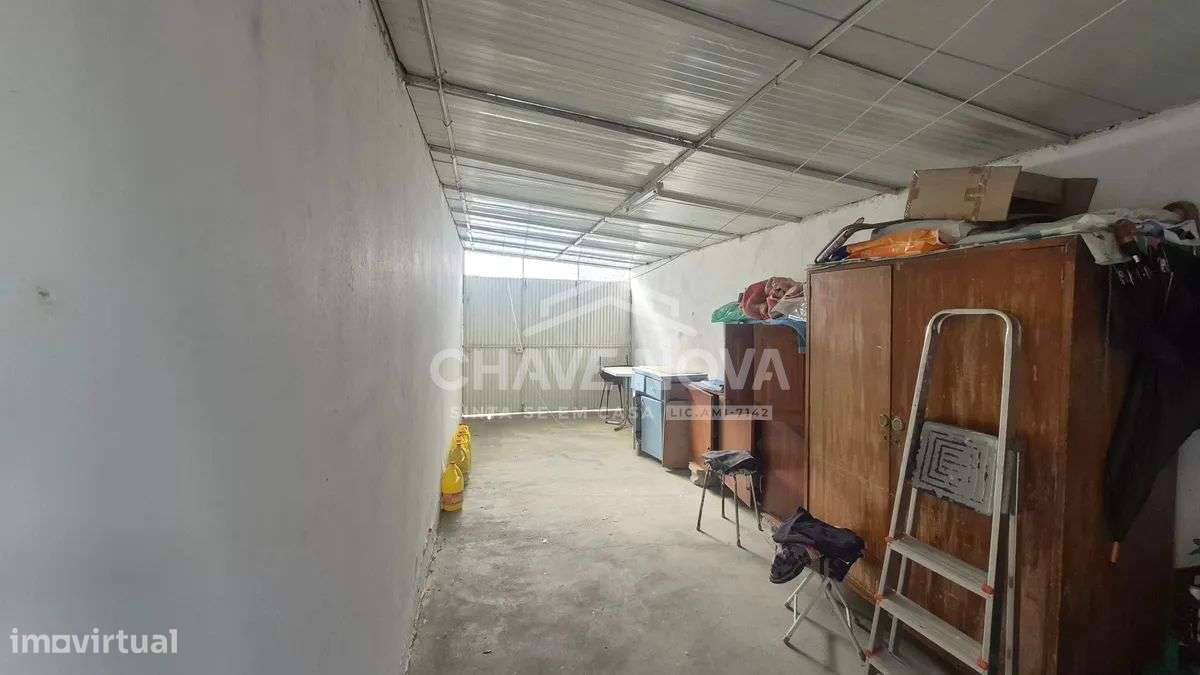 Moradia T2+1 c/garagem em Mafamude  (Urbanização do Cedro, Mafamude)-24