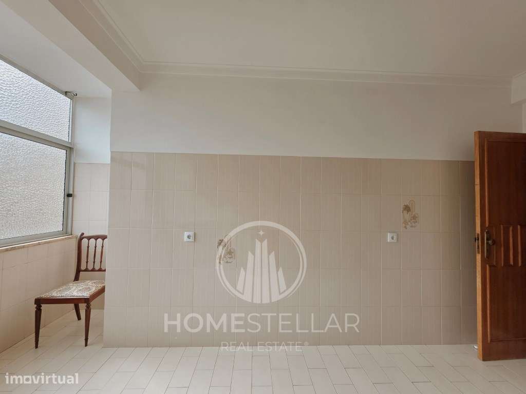 Apartamento T3 com varanda e arrecadação-5