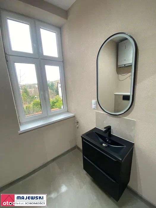 Wieliczka Rynek Górny 2pok42m2 418tyś-3