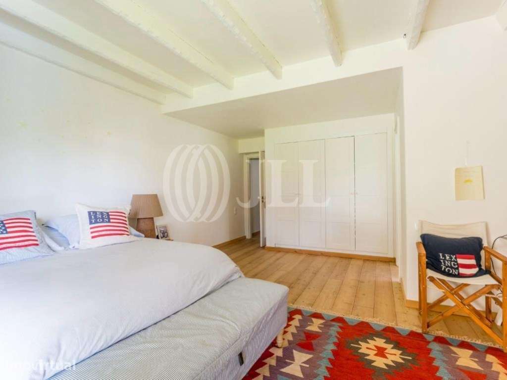 Moradia T6 com jardim e piscina no Estoril em Cascais-20