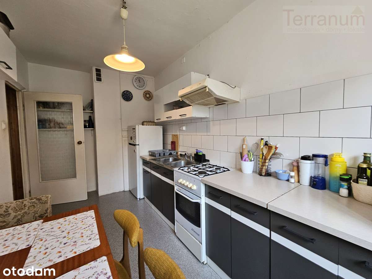 Mokotów trzypokojowe blisko Metra Wilanowska-0