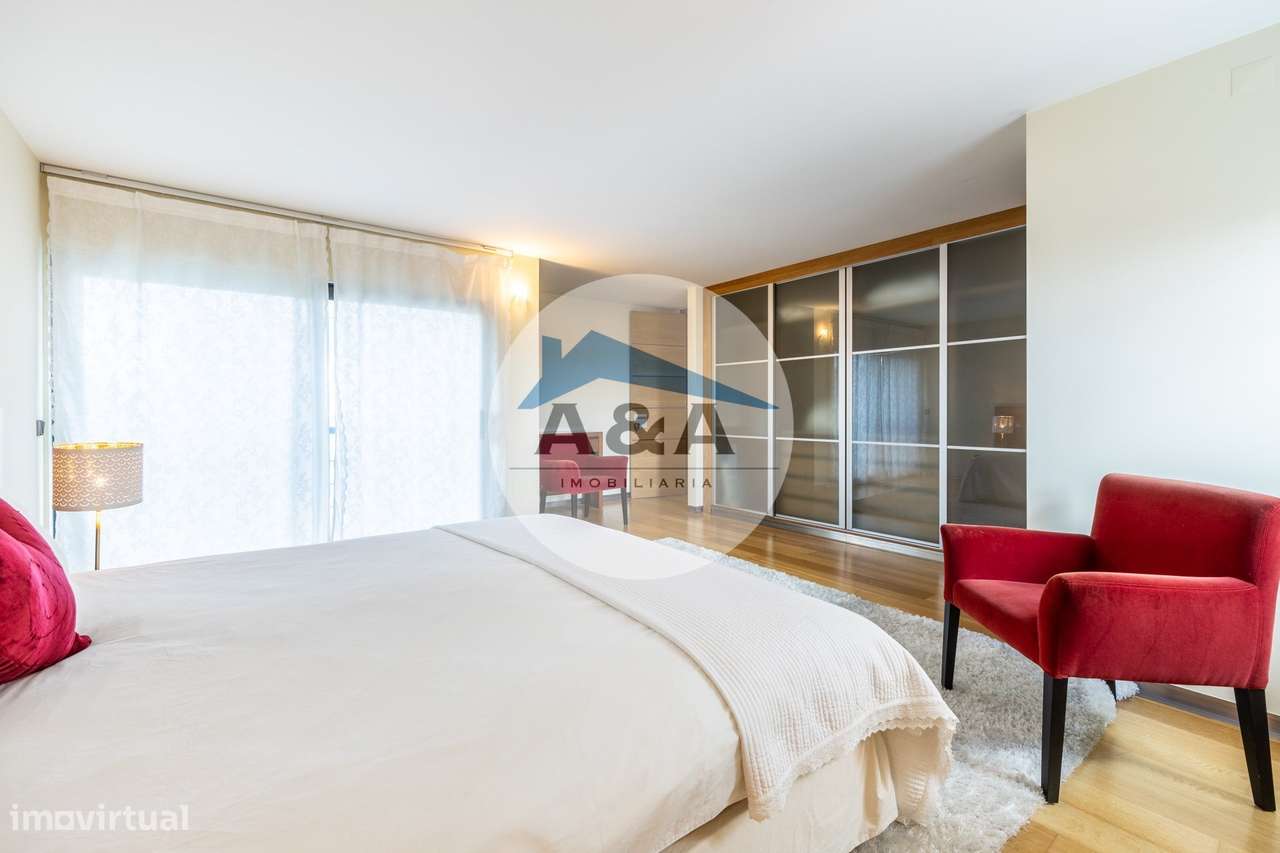 Exclusiva Propriedade de Luxo com Áreas Generosas e Próxima das Praias-30