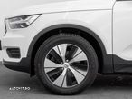 Volvo XC 40 D4 AWD Geartronic Momentum Pro - 10