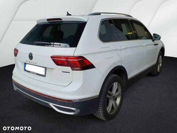 Volkswagen Tiguan - 2