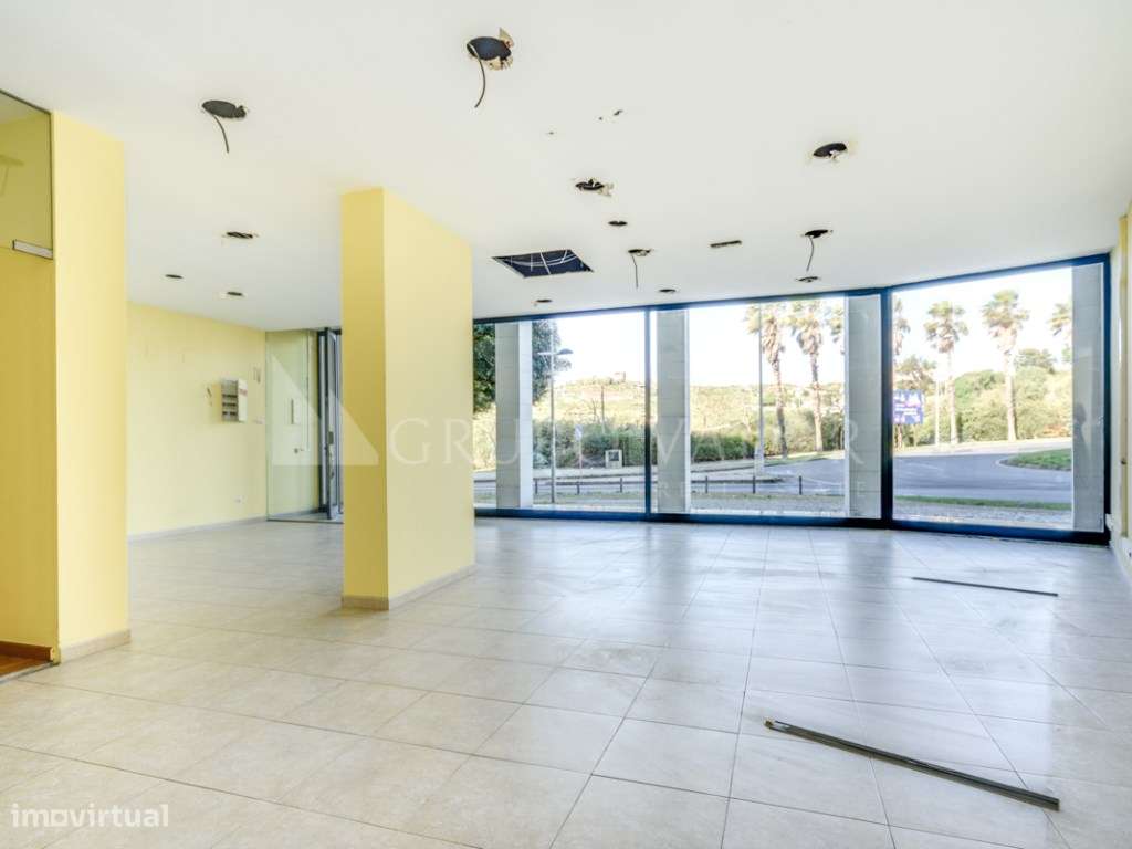 Loja com Montra - Rotunda de Vila Chã | Amadora - Grande imagem: 2/6