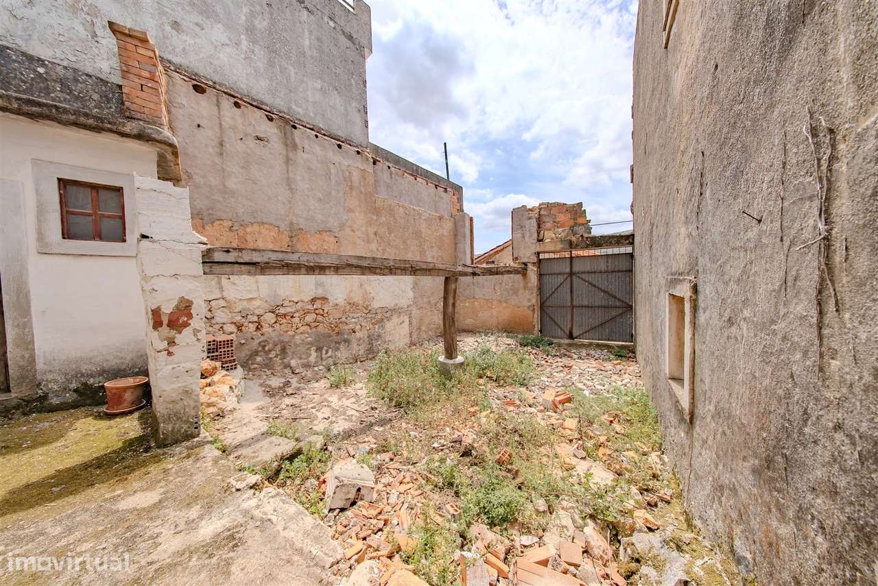Duas moradias por 115.000 € em Mira de Aire-33