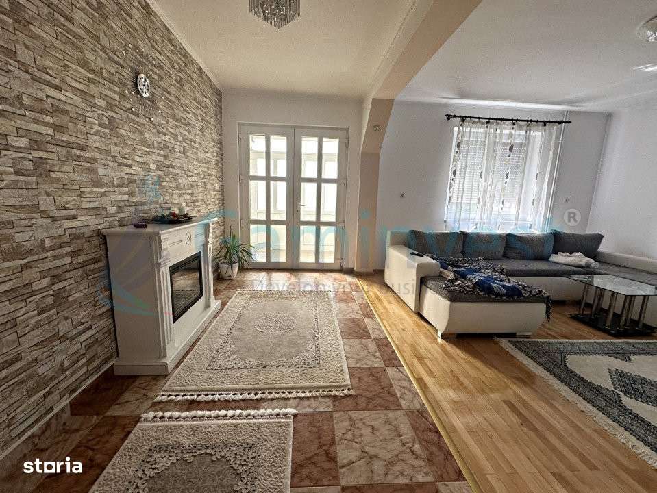 Casa pe 3 nivele si teren ,central in Sanmartin,Bihor,Gaminvest,V3808A - Imagine principală: 5/10