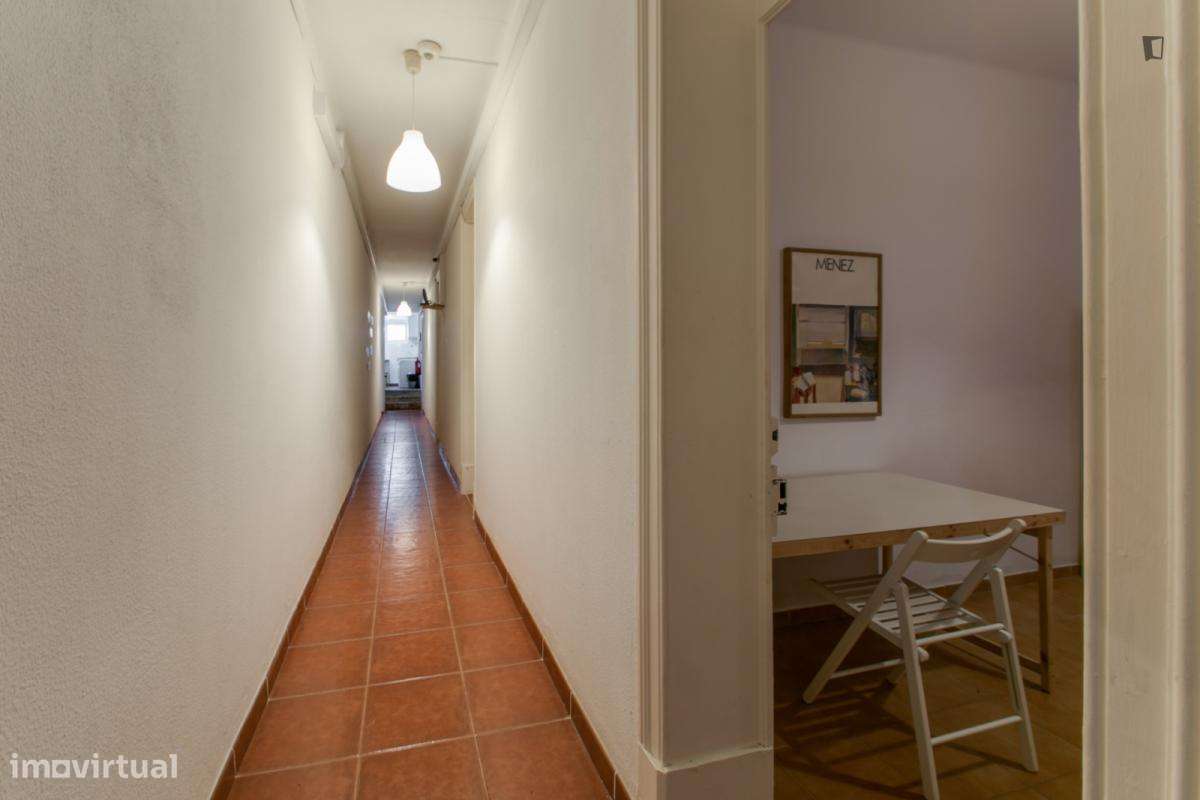 Quarto - localizado em Picoas Lisbon - Grande imagem: 3/7